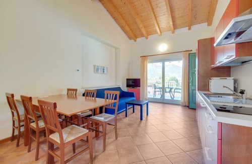 Crone Apartment | Apartment by Lake Idro with Mountain Views