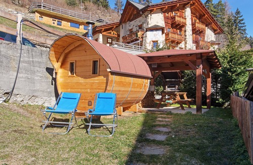 Valdisotto Apartment | Apartment 'Casa Colturi Abete' with Mountain View, Shared Garden and Wi-Fi