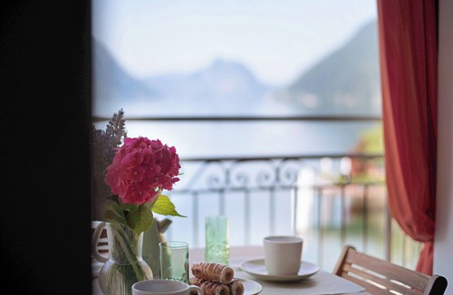 San Mamete Apartment | Apartment "Casa Emmegi" with Lake View, Private Terrace & Wi-Fi