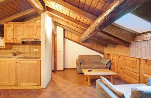 Livigno Apartment | Apartment 'Chalet Meridiana Appartamento 11' with Mountain View