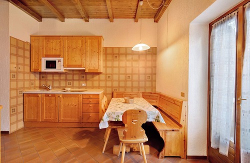 Livigno Apartment | Apartment 'Chalet Meridiana Appartamento 10' with Mountain View