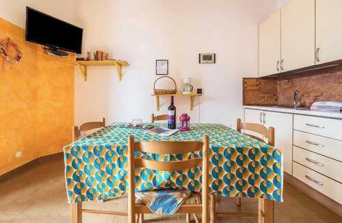 Aer Apartment | Apartment Ciliegio Casa Demonti with Mountain View, Pool, Garden & Wi-Fi