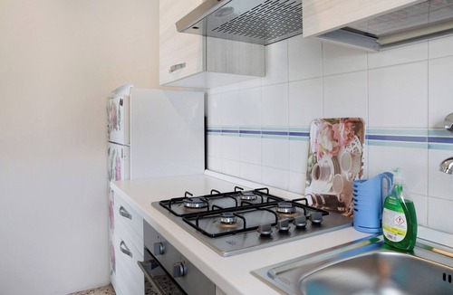 Poggiridenti Apartment | Apartment 'Dilman' with Mountain View, Private Terrace and Wi-Fi