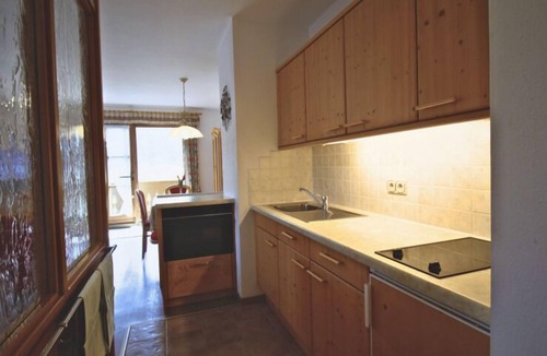Weissbach Apartment | Apartment for 1-3 persons, balcony, view of the mountains