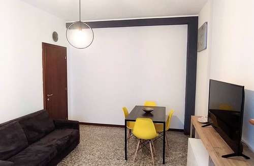 Stadera Apartment | Apartment for 4 guests, quiet and equipped, 15 minutes by tram from the center