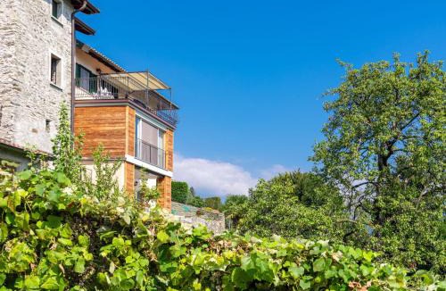 Vignola Apartment | Apartment Home2Sunrise by Interhome