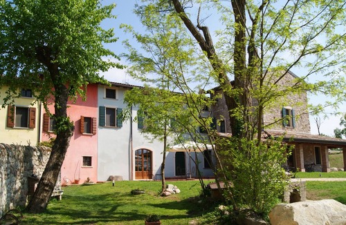Monzambano Apartment | Apartment "I Barbasse Estate" with Garden & Wi-Fi