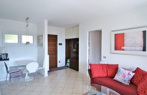Luino Apartment | Apartment in Italy with Lake View