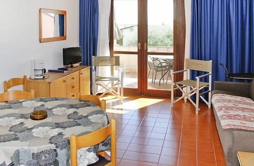 Moniga del Garda Apartment | Apartment in Moniga del Garda with balcony