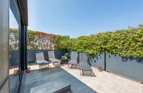 Ticinese Apartment | Apartment in Milan with 3 bedrooms sleeps 6