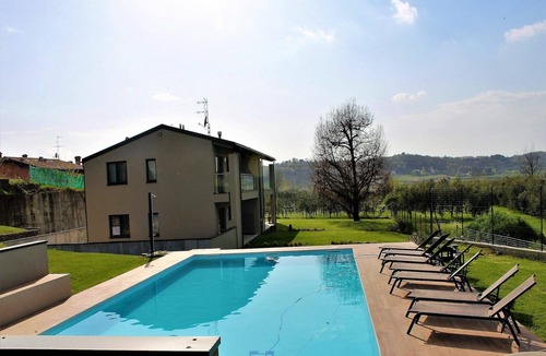 Torbiato di Adro Apartment | Apartment in Franciacorta near Lake Iseo