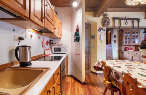 Campodolcino Apartment | Apartment 'La Baita Verde' with Mountain View