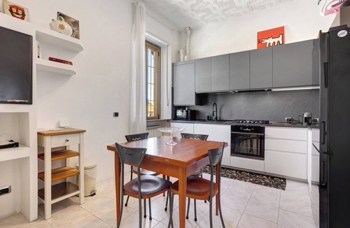 Concorezzo Apartment | Apartment 'La Casa Del Gallo' with Balcony and Wi-Fi