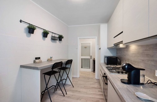 Civenna Apartment | Apartment 'La Casa Di Tina - Civenna' with Balcony and Wi-Fi