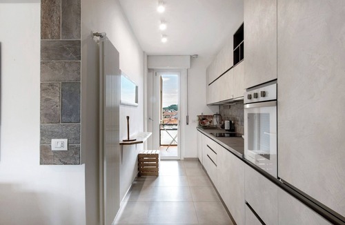 Albate Apartment | Apartment 'La Fontana Dei Merli, Como Lake' with Mountain View
