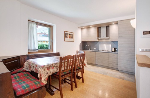 Santa Lucia Apartment | Apartment "La Casa di Armando Stelvio" with Mountain View, Garden & Wi-Fi