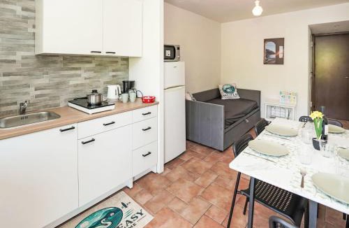 Castello Apartment | Apartment Lake It Easy by Interhome