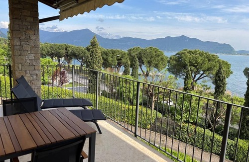 Predore Apartment | APARTMENT LAKE VIEW SARNICO