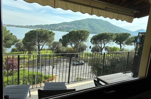 Predore Apartment | APARTMENT LAKE VIEW SARNICO