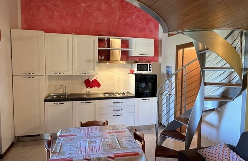 Ponti sul Mincio Apartment | Apartment near Peschiera del Garda in residence with pool and free wifi