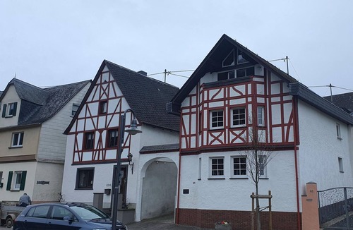 Alken Apartment | Apartment old half-timbered house "Mutter Mosel" - Apartment with balcony