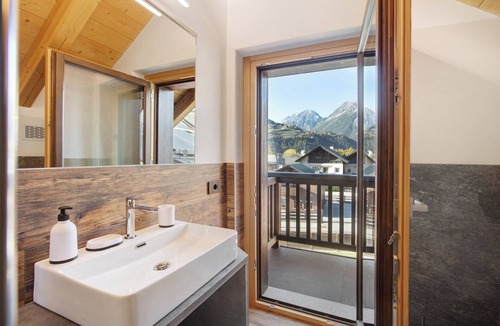 Bormio Apartment | Apartment "Olympic Chalet 12" with Mountain View, Balconies & Wi-Fi