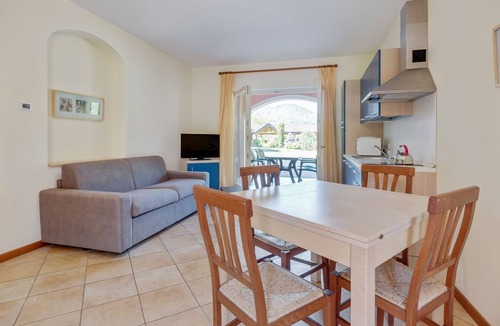 Crone Apartment | Apartment on Lake Idro with Pool