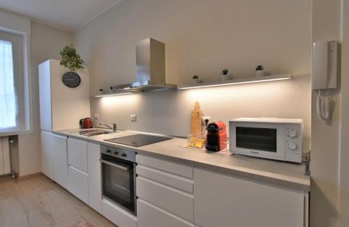 Centro Direzionale Apartment | Apartment Pirelli Central Station Apartment by Interhome