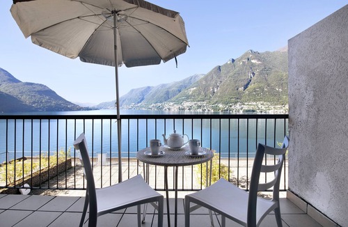 Pognana Lario Apartment | Apartment "Residence La Cava Trilocale 1D" with Lake View, Pool, Garden & Wi-Fi
