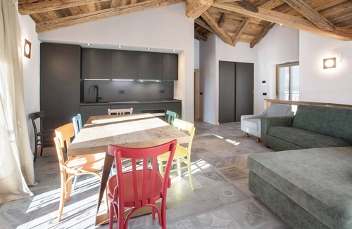 Mazzo di Valtellina Apartment | Apartment 'Samatè' with Mountain View, Private Terrace and Wi-Fi