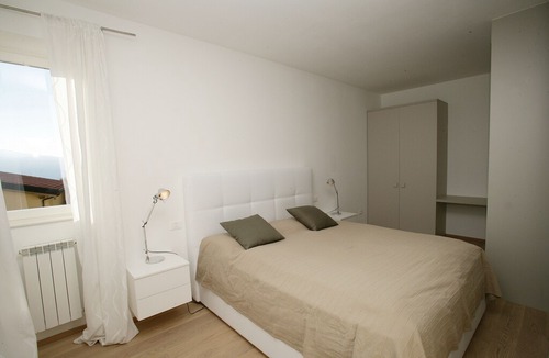 Aer Apartment | Apartment sleeps 4, balcony, lake view, sauna, swimming pool