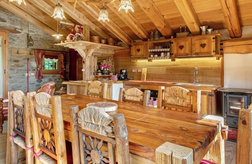 Monno Apartment | Apartment 'Soggiorno Con Camera Deluxe' with Mountain View, Private Terrace and Private Garden