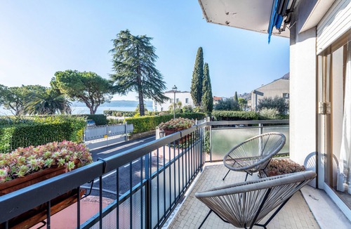 Barbarano Apartment | Apartment 'Spiaggia D'oro Lake View' with Lake View And Wi-Fi