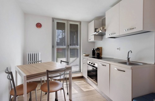 Pavia House | Apartment 'Suite Strada Persa' with Shared Garden, Wi-Fi and Air Conditioning