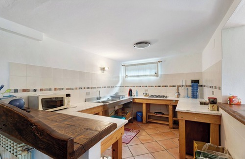 Vergiate Apartment | Apartment 'Valerio' with Mountain View, Wi-Fi and Air Conditioning