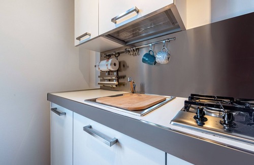 Gargnano Apartment | Apartment 'Villa Rosa Flat' with Sea View, Shared Garden and Wi-Fi