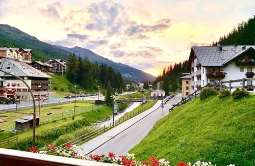 Santa Caterina Valfurva Apartment | Apartment 'Vittoria Mono' with Mountain View, Terrace & Wi-Fi