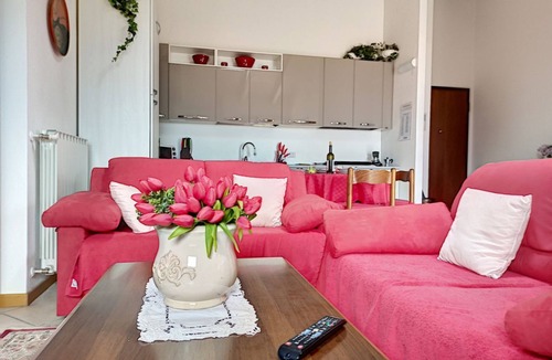Lovere Apartment | Apartment with balcony overlooking the lake