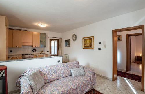 Dongo Apartment | Apartment with garden a few steps from the lake - Larihome A06
