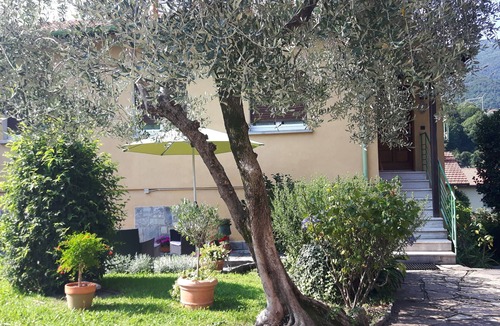 Bellagio Apartment | Apartment with garden and private parking