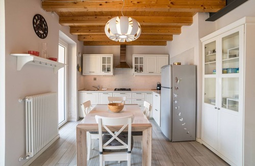 Carate Urio Apartment | Apartment with Lake Como View and Parking Included