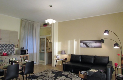 Viadanica Apartment | Apartment With Large Panoramic Terrace For A Full Relaxation Stay