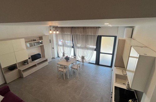 Saronno Apartment | Apartment with separate entrance 6 beds