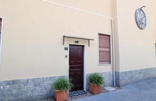 Cardano al Campo House | Apartments Le Rondini 2