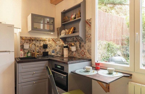 Iseo Apartment | Aperol - One Bedroom Apartment, Sleeps 2