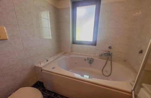 Dorio Apartment | Appartamento a due passi dal lago con box