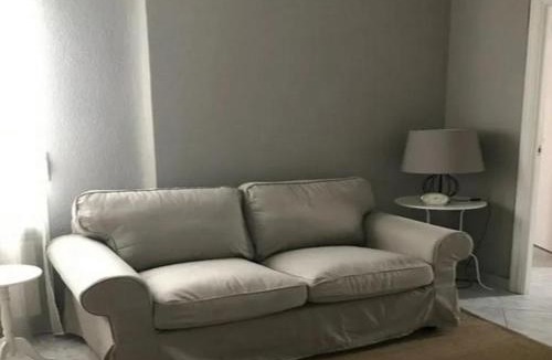 Vermezzo Apartment | Appartamento con 2 camere da letto a Vermezzo , Maggio