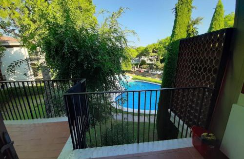 Colombare Apartment | Appartamento Genziana - con vista piscina e garage
