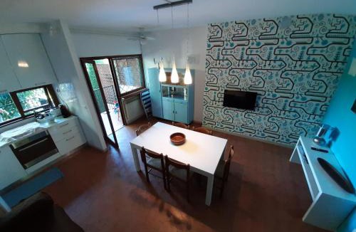 Colombare Apartment | Appartamento Genziana - con vista piscina e garage