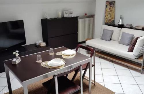 Albuzzano Apartment | Appartamento in Mansarda